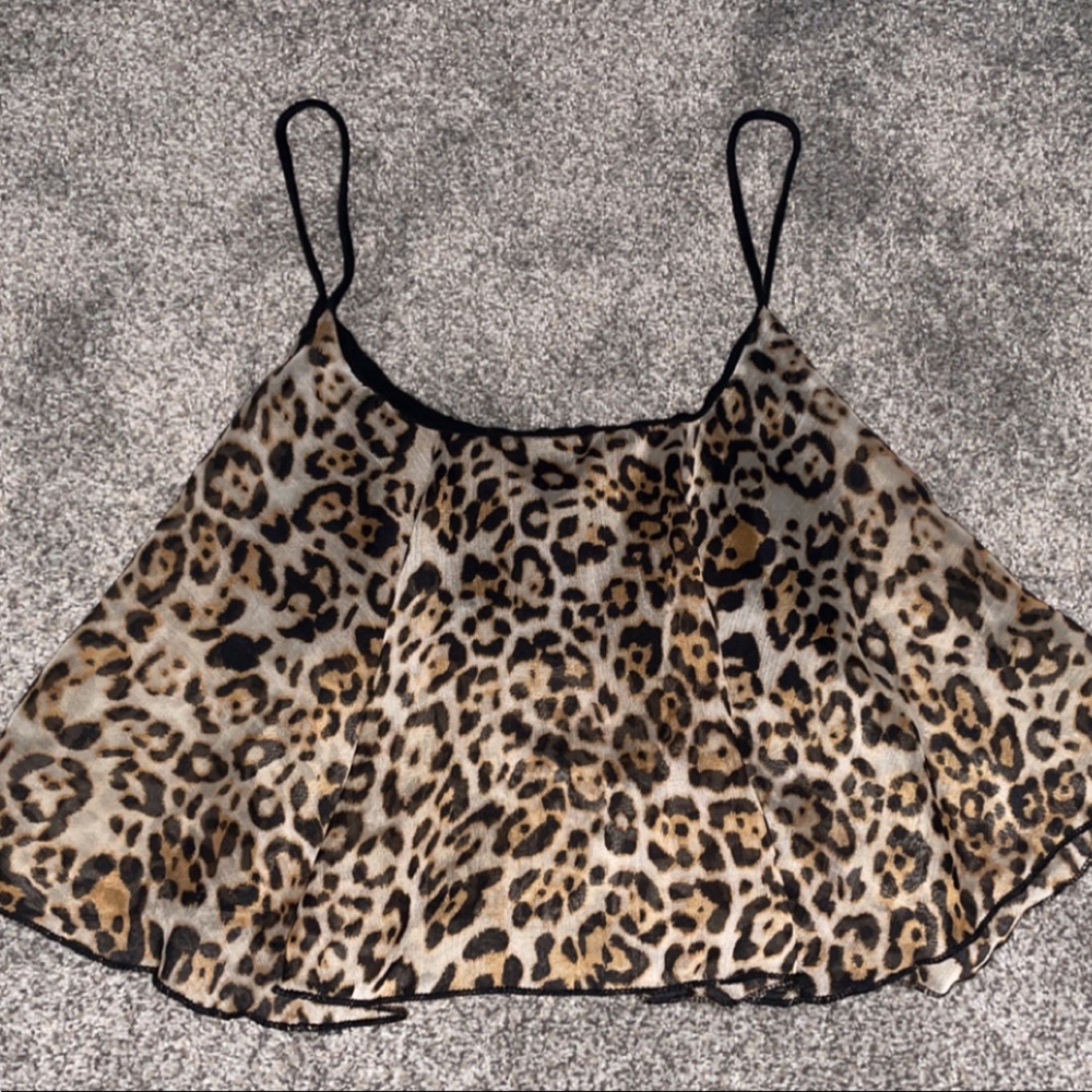 Cheetah flowy cropped top from a boutique. Size S